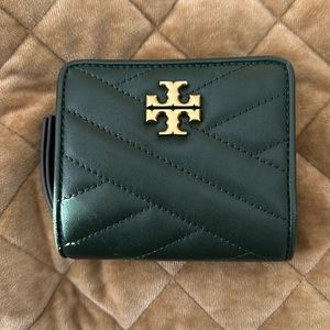 Tory Burch Kira Chevron Quilted Bifold Wallet